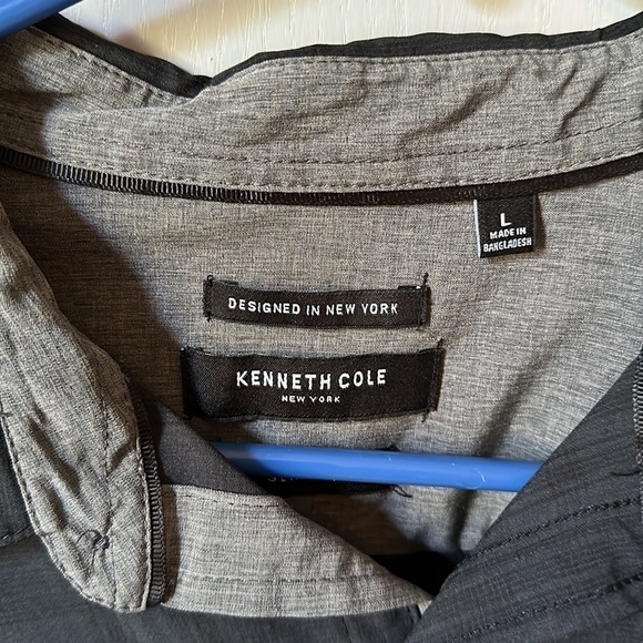 Kenneth Cole Slim Fit stretch performance shirt!! - Picture 2 of 2